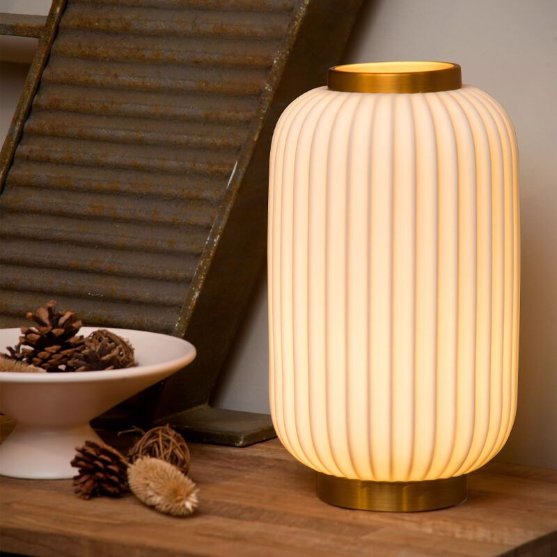 Biela stolová lampa retro, Gosse, s vypínačom Biela stolová lampa retro, Gosse, s vypínačom