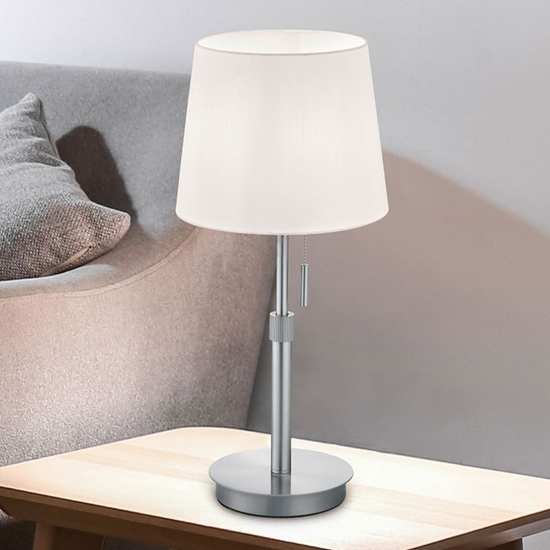 Niklová stolová lampa klasická, Niva, s tiahacím vypínačom