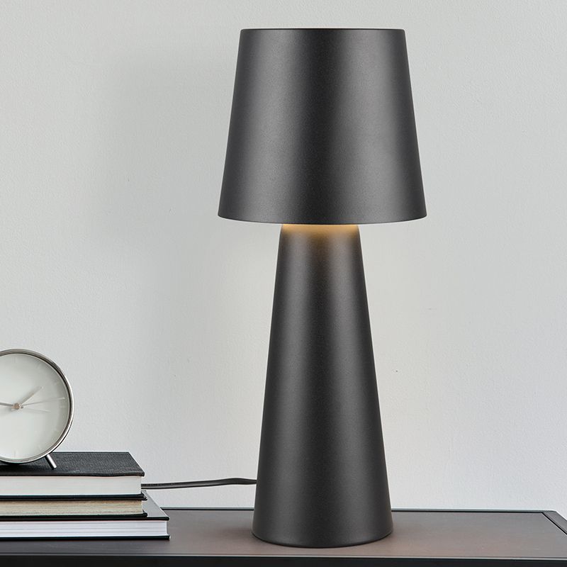 Čierna stolová lampa moderná, Lillyam, s vypínačom
