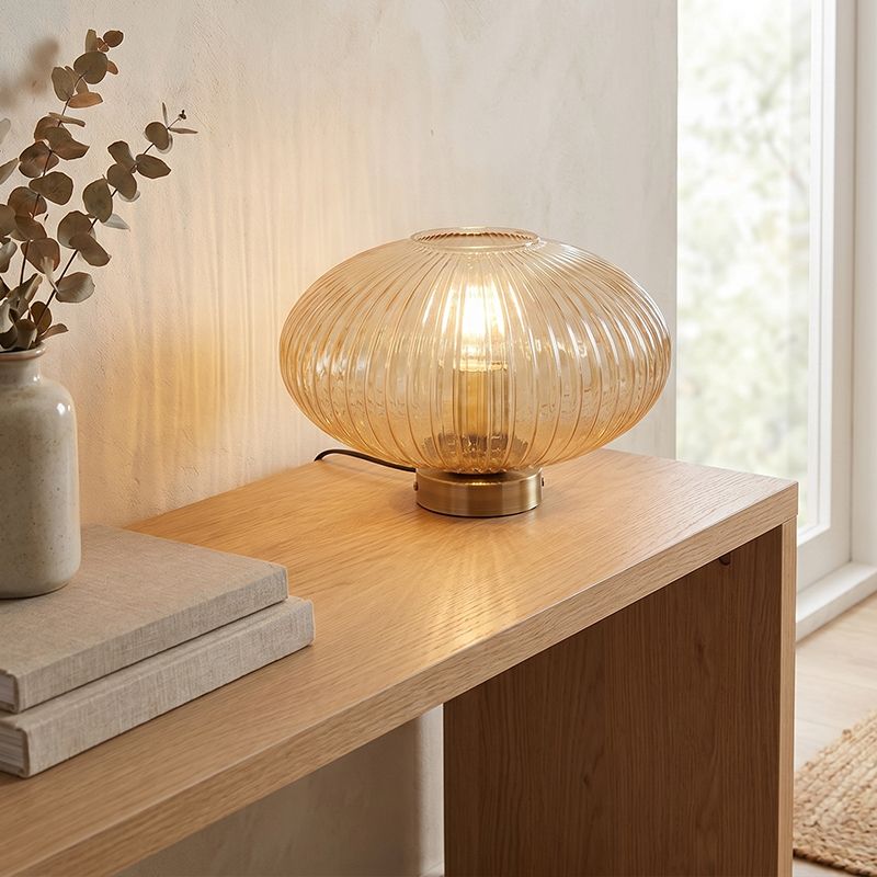Dizajnová stolová lampa jantárová, Charlois, s vypínačom