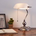 Oceľová klasická bankárska lampa niklová, Lugco, s tiahacím vypínačom