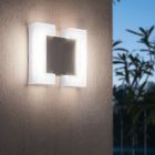 Plastové vonkajšie svietidlo niklové, Bartel, IP44