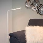 Biela stojaca lampa na čítanie moderná, Gilly, 5 W, LED 2700 K, s vypínačom