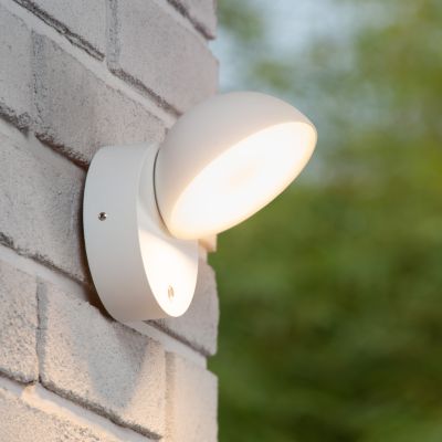 Biele vonkajšie nástenné svietidlo so súmrakovým spínačom moderné, Finn, 12 W, LED 3000 K, IP54