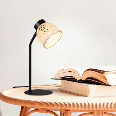 Ratanová stolová lampa hnedá, Laut, s vypínačom